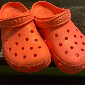 COPY - Peach crocs